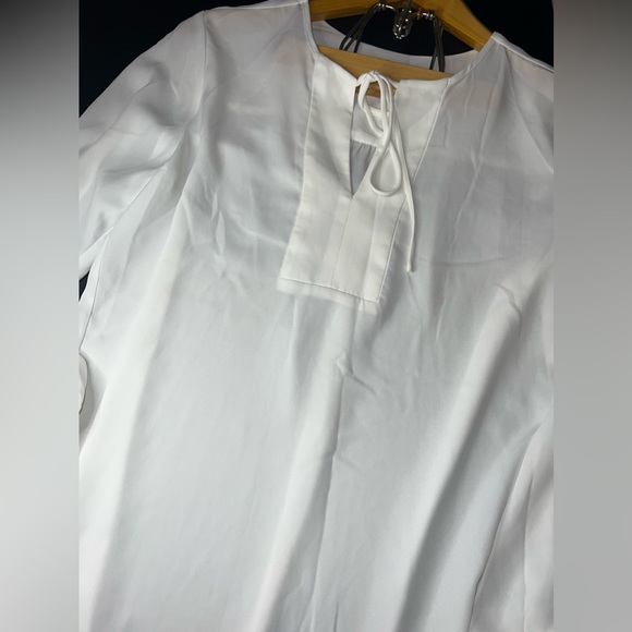 Joe Fresh White Satin V-Neck Tie front Hi-Low Blouse Size Medium EUC Like New - Picture 2 of 6